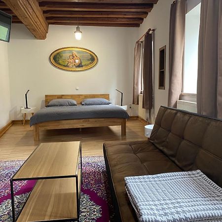 Apartment In Historic Town House Gmunden Exterior photo